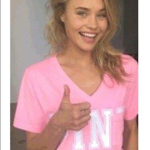 VS pink tee. Soft lightweight cotton poly.NWOT